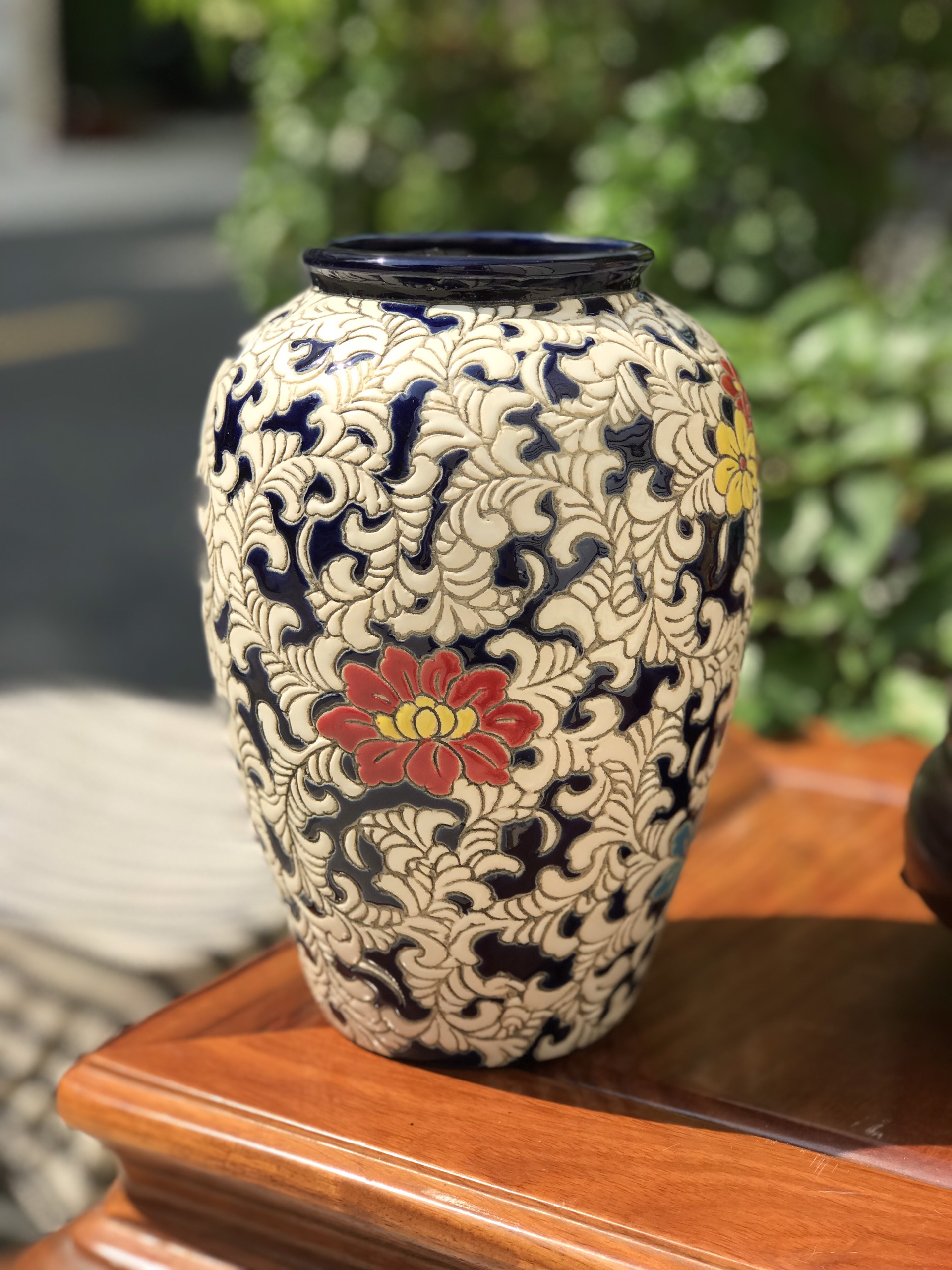 Bình Bông Gốm Sứ Bách Hoa, Dây Lá, Gốm Mỹ Nghệ Nam Bộ, Cao 22cm Cắm Hoa Trang Trí Decor