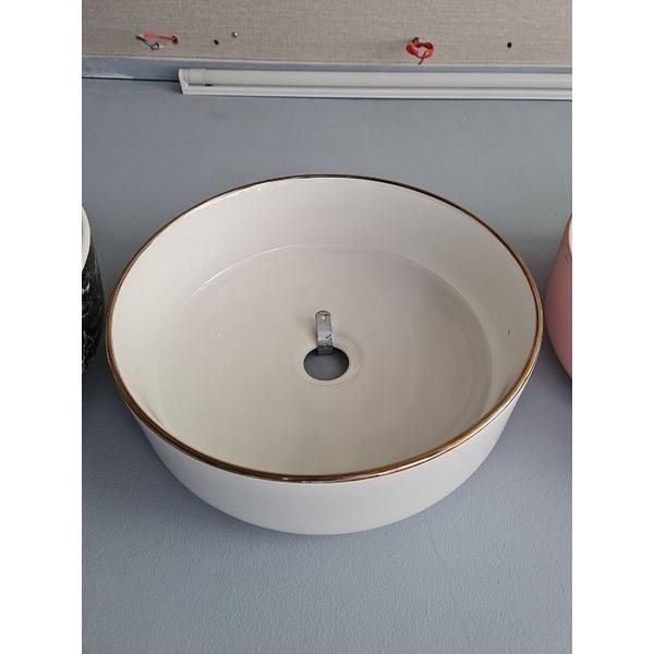 lavabo đặt bàn sứ tròn viền vàng cao cấp