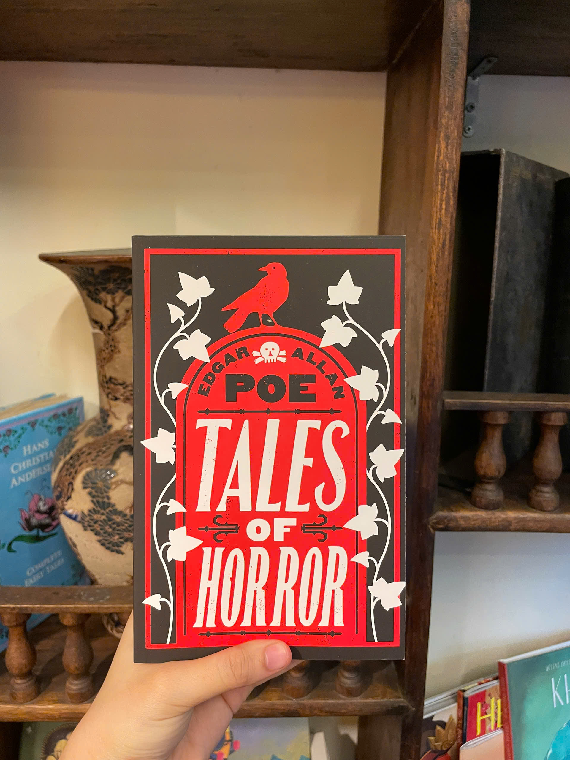 Sách - Tales of Horror by Edgar Allan Poe | Classics Horror Short Stories / Ngoại văn Nhập khẩu