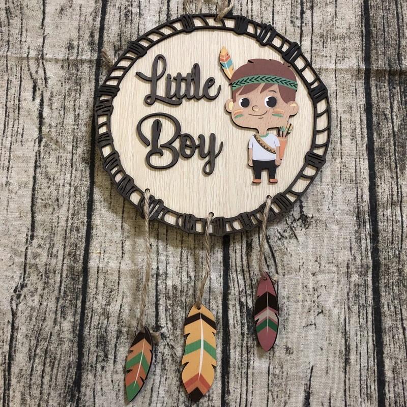 Bảng gỗ little boy cậu bé thổ dân, cậu bé mặt trăng treo cửa treo phòng bé trai xinh xắn