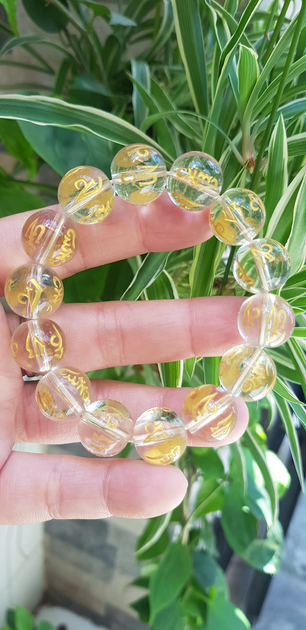 Vòng Tay Nam Màu Trắng khắc chữ Vàng sáng đẹp Size 14mm 14 hạt hợp Các Anh mạng Kim mạng Thủy đeo may mắn ạ