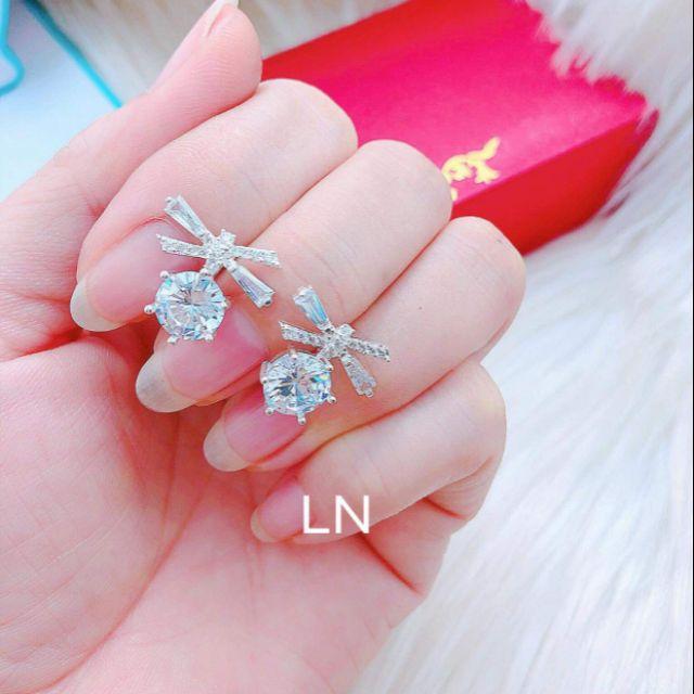 Bông tai nơ bạc
