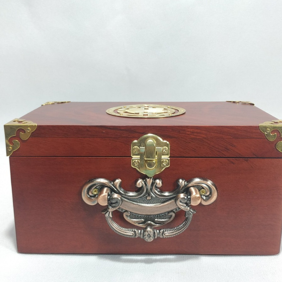 Hộp trang sức gỗ hương quai đồng mặt chữ thọ size 19cm