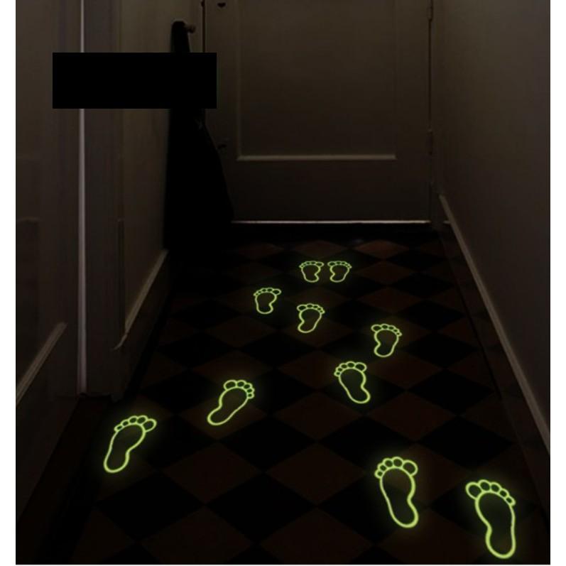 Decal trang trí Bàn Chân vui nhộn - Dạ quang A.H