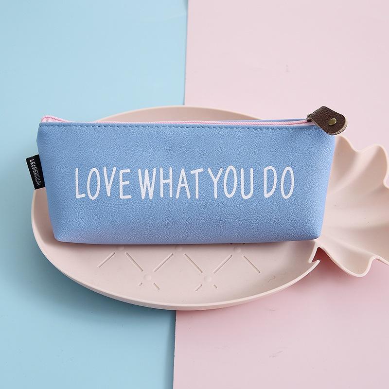 Hộp Đựng Bút Học Sinh Bằng Da Chống Thấm Nước Love What You Do BU16