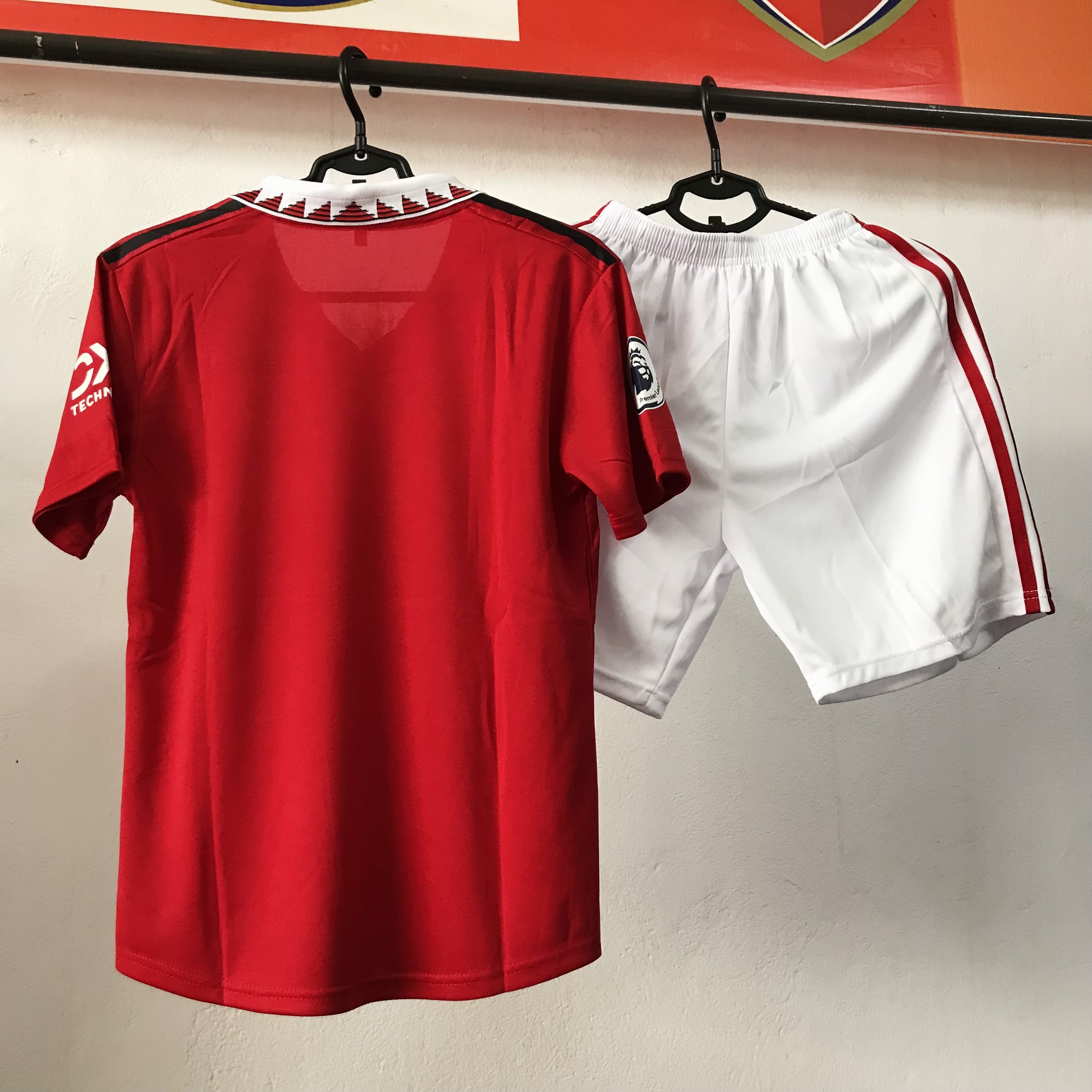 Hót Hót mẫu áo đá bóng trẻ em cao cấp nhất năm CLB  MU đỏ