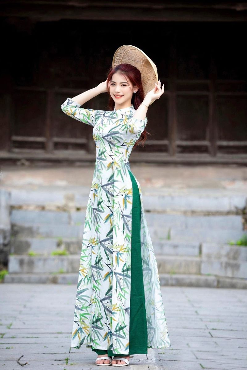 Set áo dài truyền thống tay dài họa tiết lá trúc