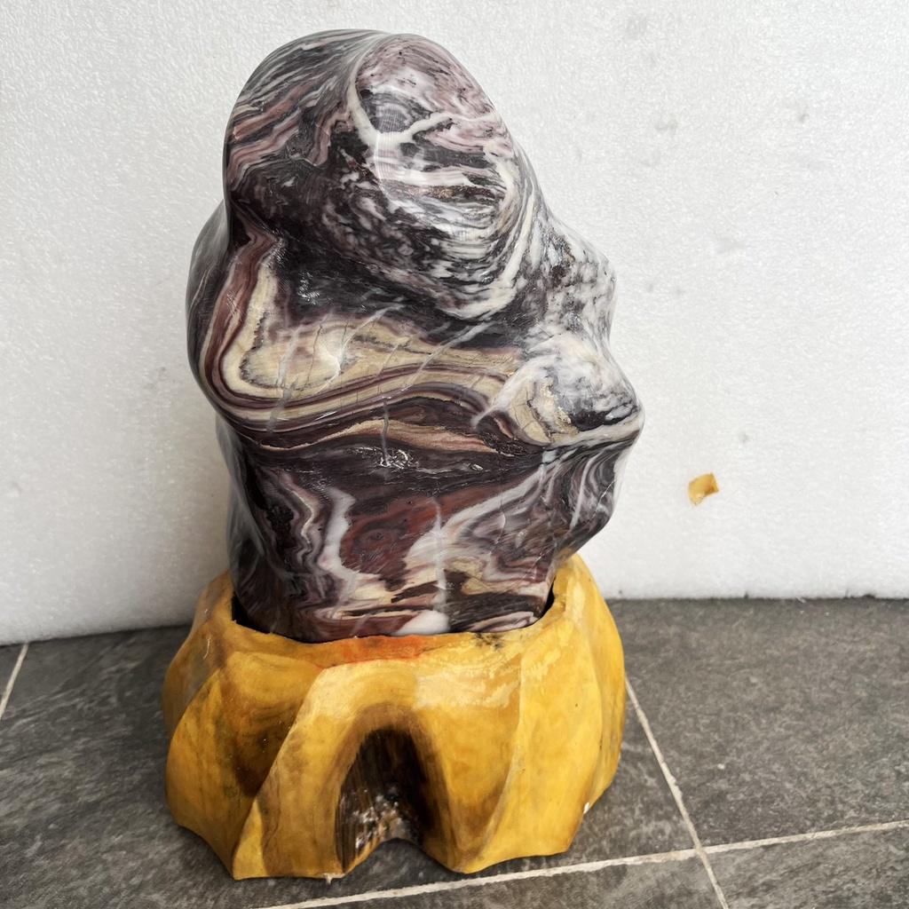 Cây đá phong thủy VÂN ĐỎ TÍM cao 33 nặng 7 kg cho mệnh Hỏa và mộc
