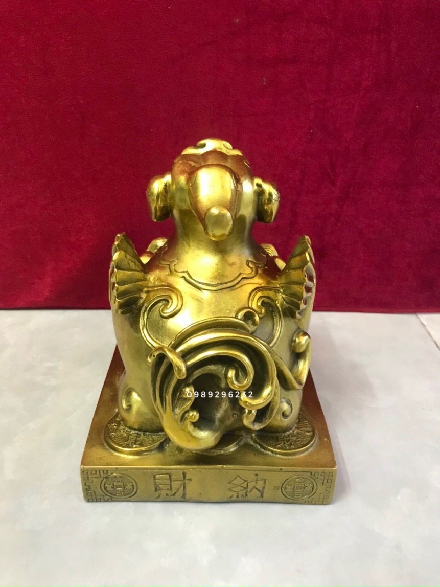 Tỳ Hưu bệ vuông bằng đồng cao 18cm - Tỳ hưu phong thủy đẹp