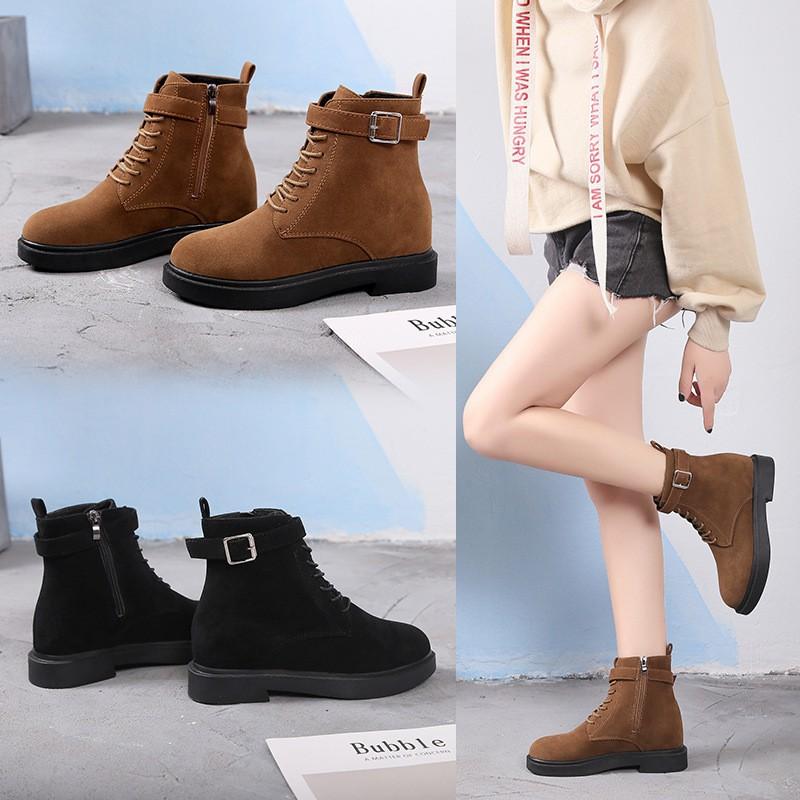 Giày boots mũi tròn cao cấp siêu xinh