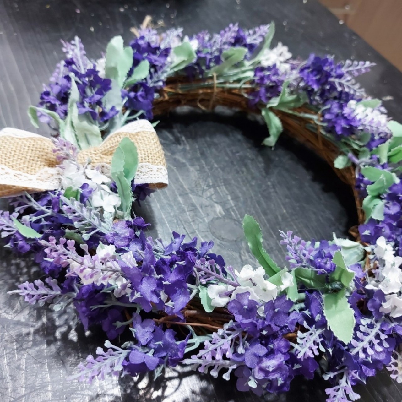 Vòng hoa giả vòng hoa lavender tím đường kính 25cm