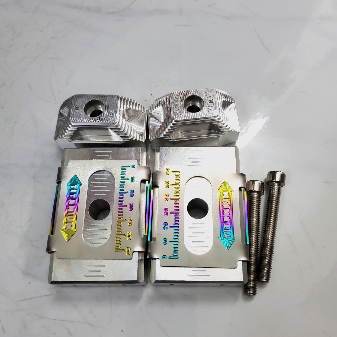 Bộ bass tăng sên nhôm CNC kèm nẹp kẹp titan dành cho dòng Winner X