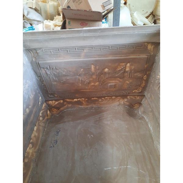 Khuôn vuông rộng 85 cao 65 đầy đủ lòng trong, tấm đáy, chất liệu composite siêu bền chắc,bề mặt khuôn bóng đẹp