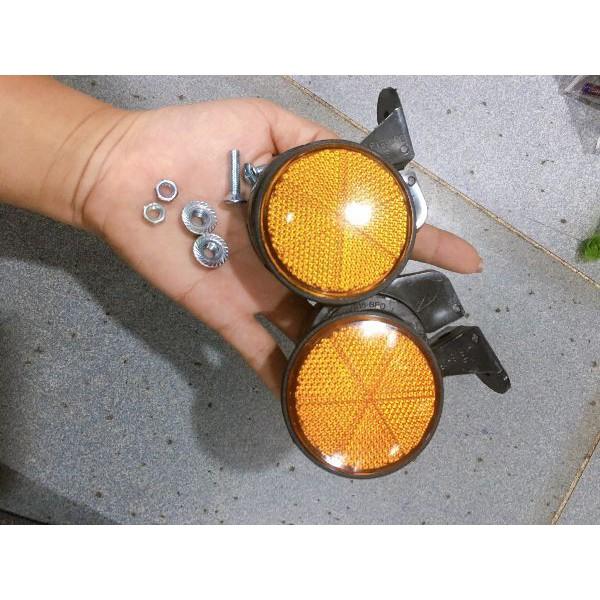 Mắt mèo phản quang phuộc trước