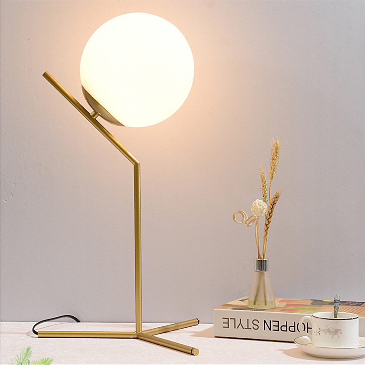 Đèn ngủ để bàn TMA LED cao cấp mạ crom vàng