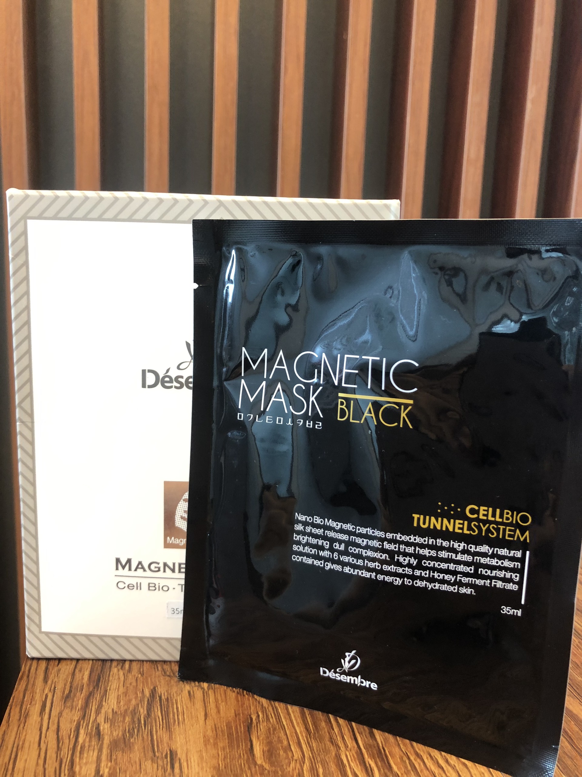 DESEMBRE MAGNETIC MASK