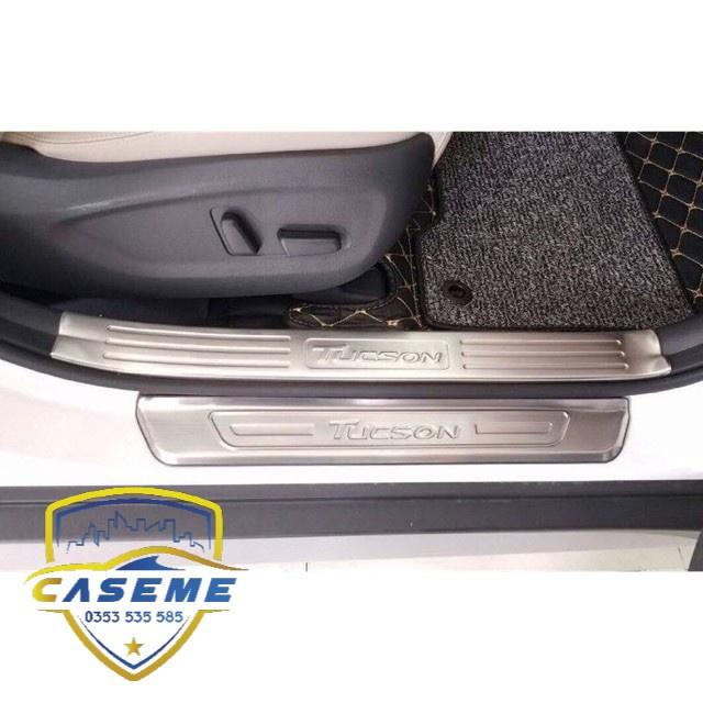 Ốp Bậc Cửa Xe Tucson 2016 đến 2020- Mẫu Inox