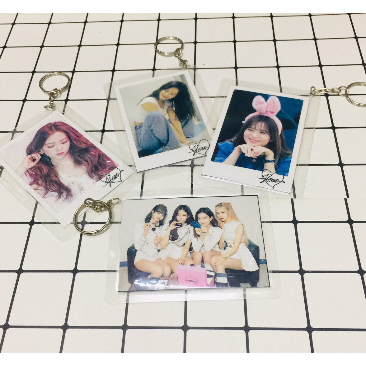 COMBO 4 móc khóa JISOO BLACKPINK