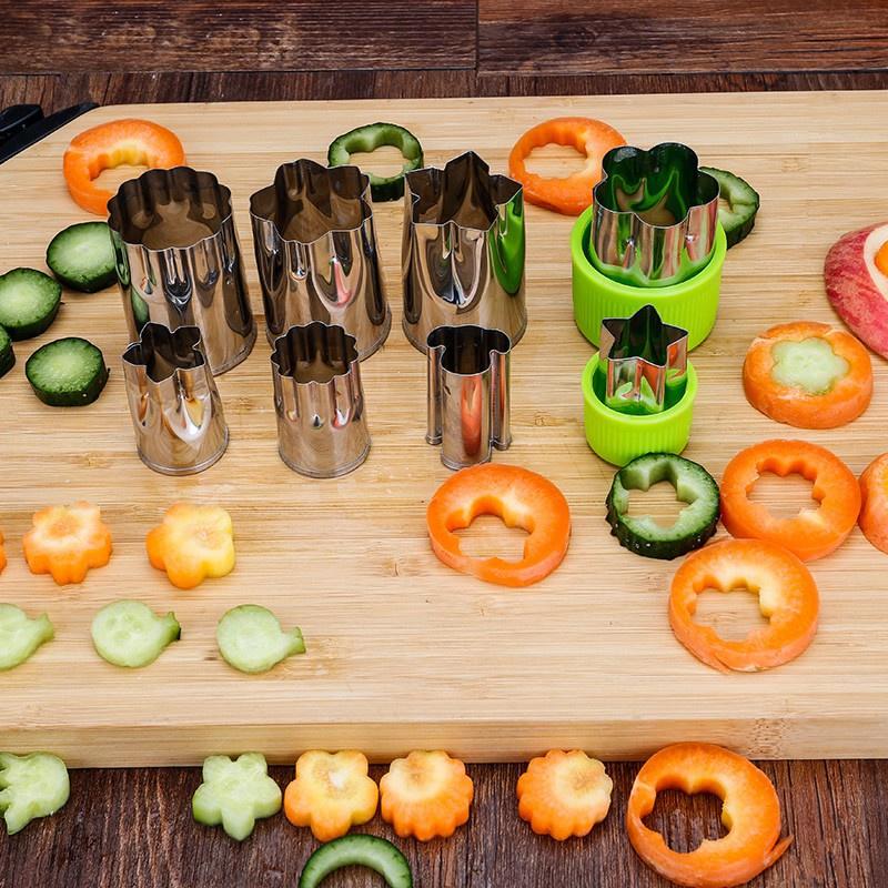 Bộ 8 món cắt tạo hình rau củ quả.