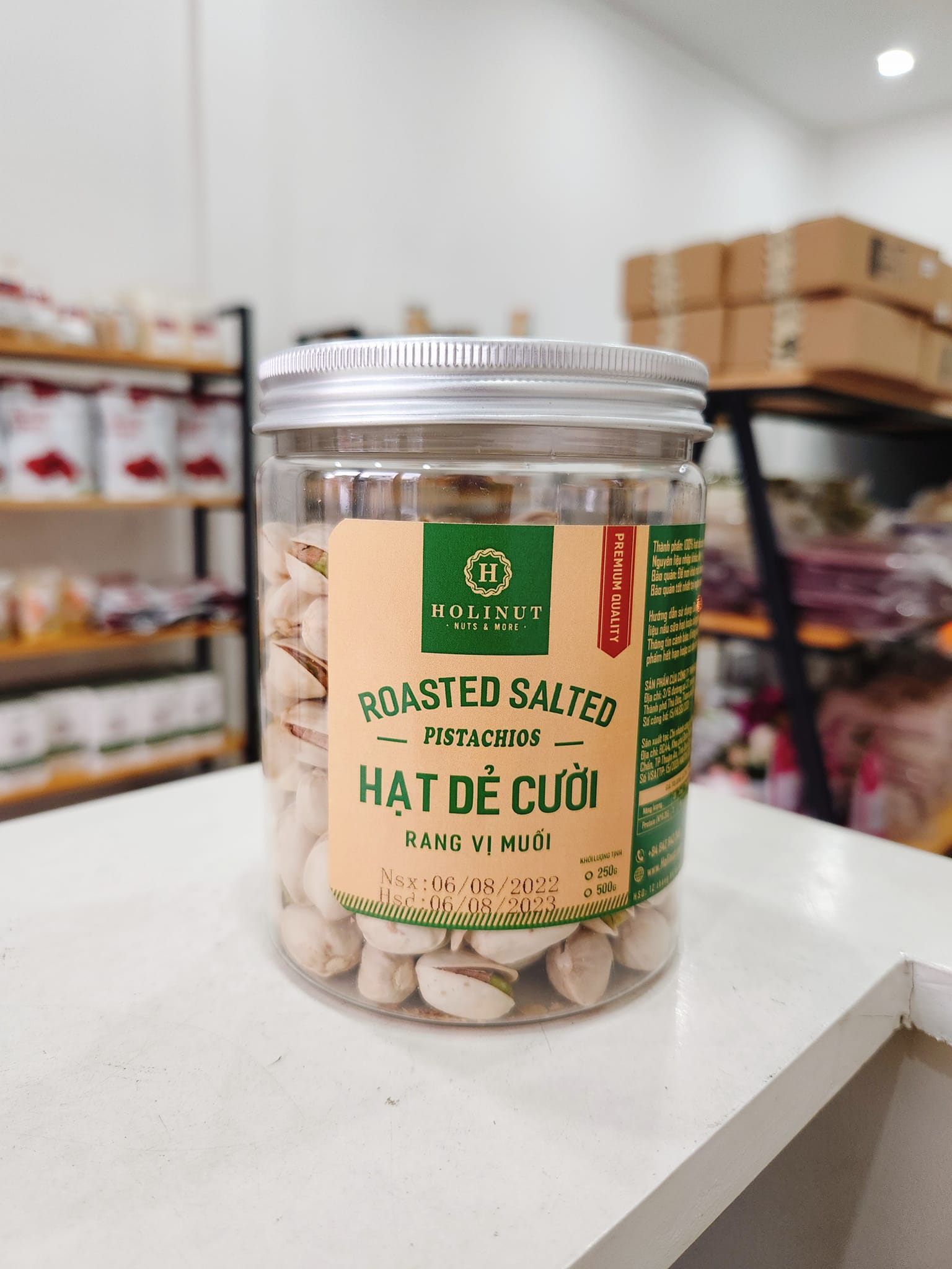 Hạt dẻ cười rang muối, Không Tẩy Trắng, Bùi giòn, Thơm ngon - nhập khẩu Mỹ chính ngạch Thương Hiệu Holinut/ 500gram