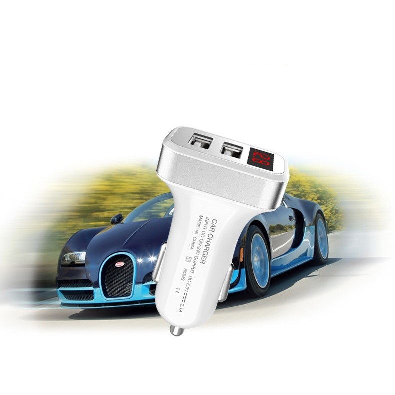 Tẩu sạc kép 2 cổng USB có báo điện áp đầu vào 12V-24V trên ô tô