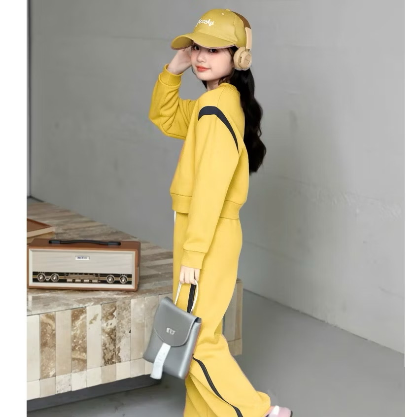 Set Bộ Dài Tay Chất Da Cá – Set Thể Thao Form Rộng Cá Tính Từ 24-45 kg Dành Cho Bé Gái