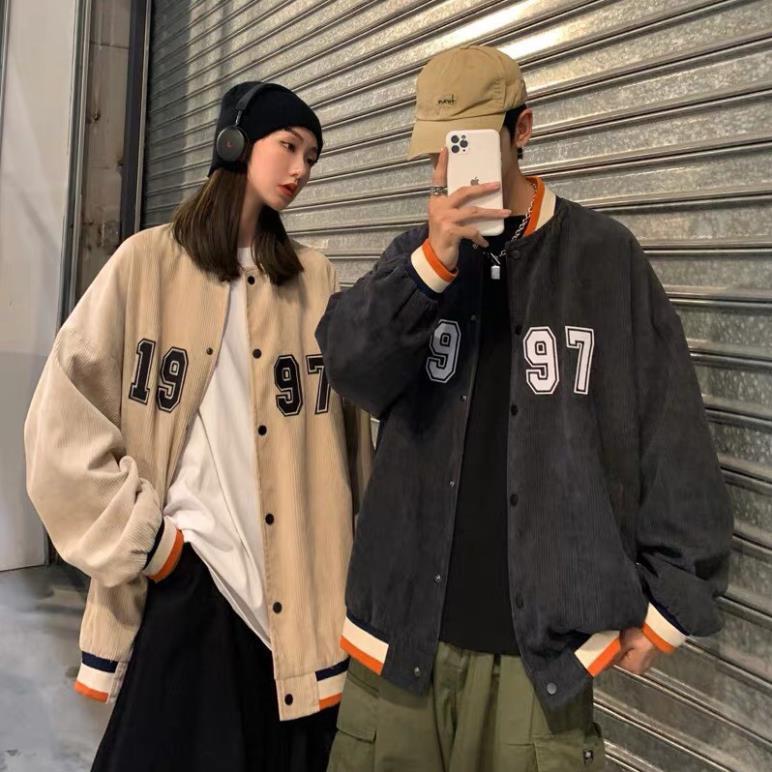 Áo khoác bomber kaki nhung bóng chày unisex form rộng 1997 nam nữ đẳng cấp việt