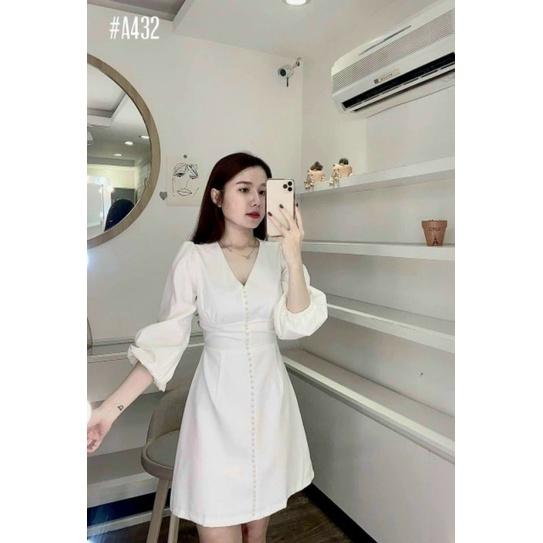 Siêu phẩm váy cúc ngọc tay bồng cực xinh hàng thiết kế cổ vuông đính cúc ngọc , sau khoá lưng cẩn thận