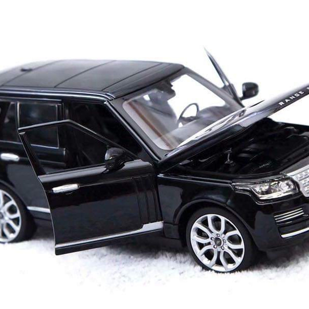 Mô hình xe Rastars Range Rover 1:24 (Màu đen)