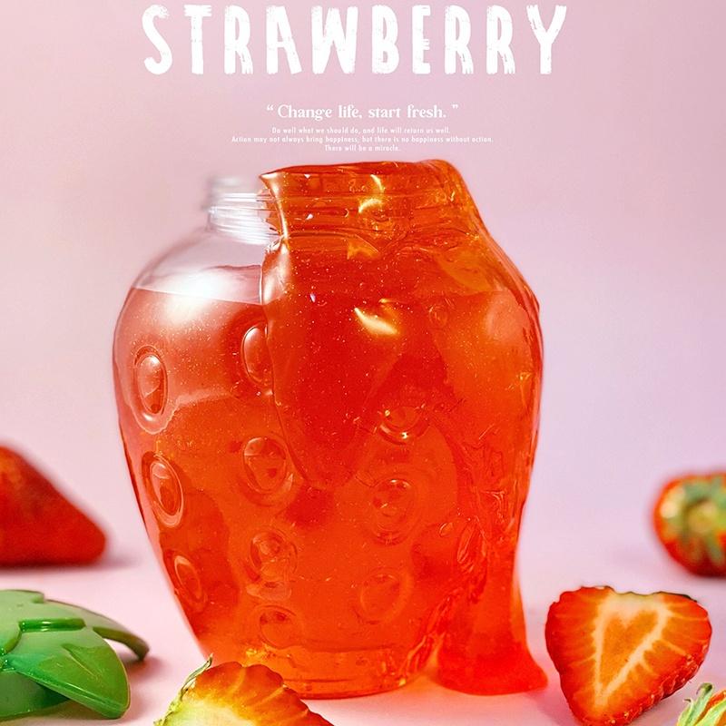 Bình đựng nước nhựa hình quả dâu tây xinh xắn tặng kèm ống hút và móc khóa