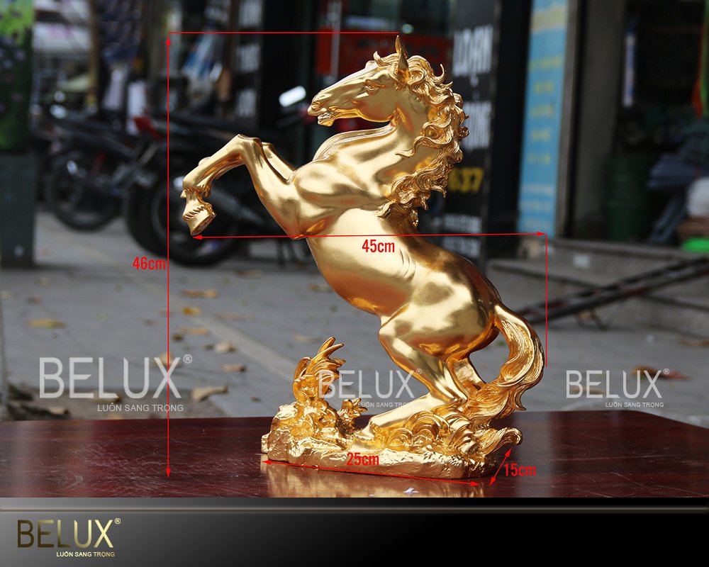 Tượng ngựa chiến dát vàng 9999