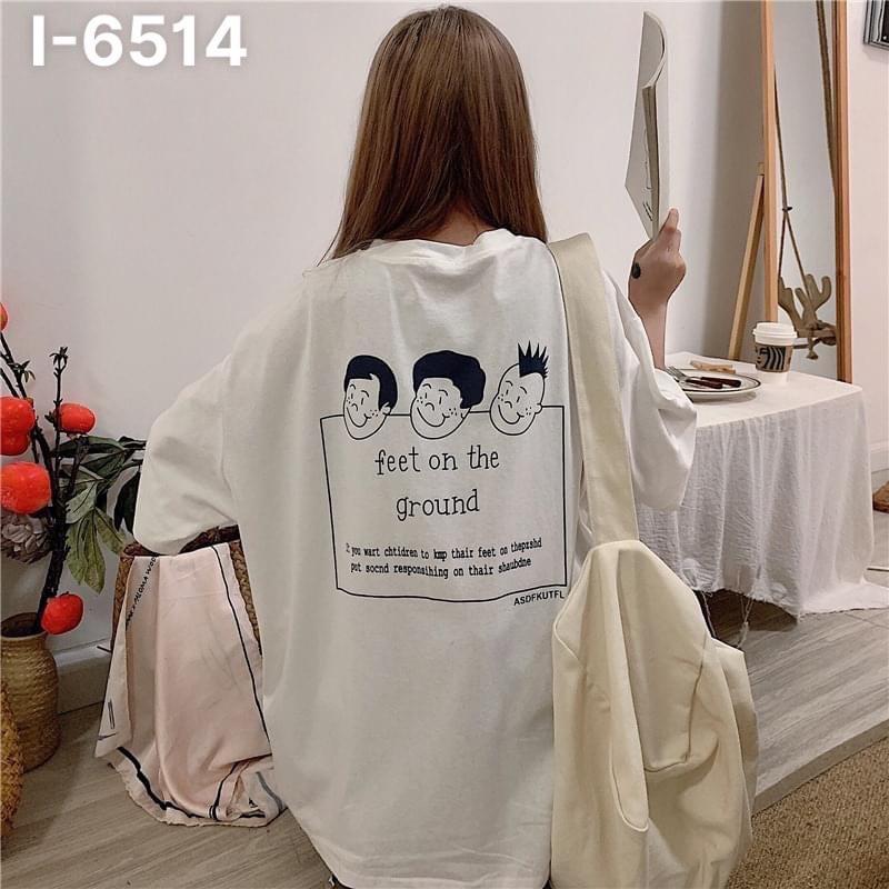 Áo Thun Nữ Unisex Khuôn Mặt feet on the ground