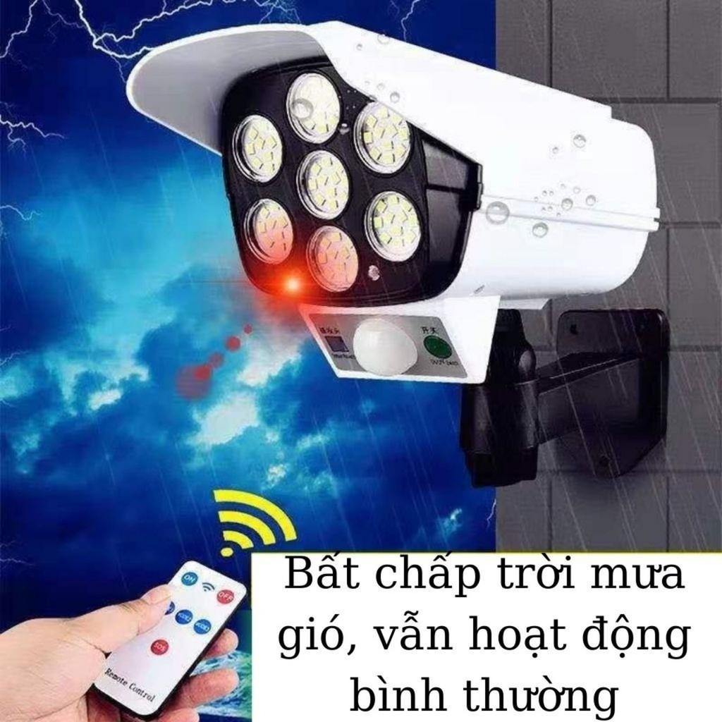 Đèn năng lượng mặt trời giả camera có điều khiển từ xa.