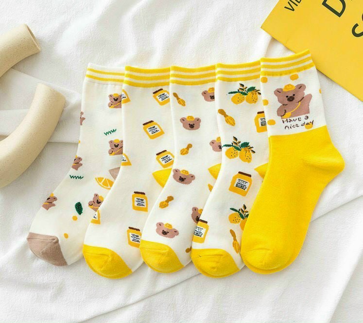 Combo 5 Đôi Vớ Cổ Cao Hình Gấu Vàng