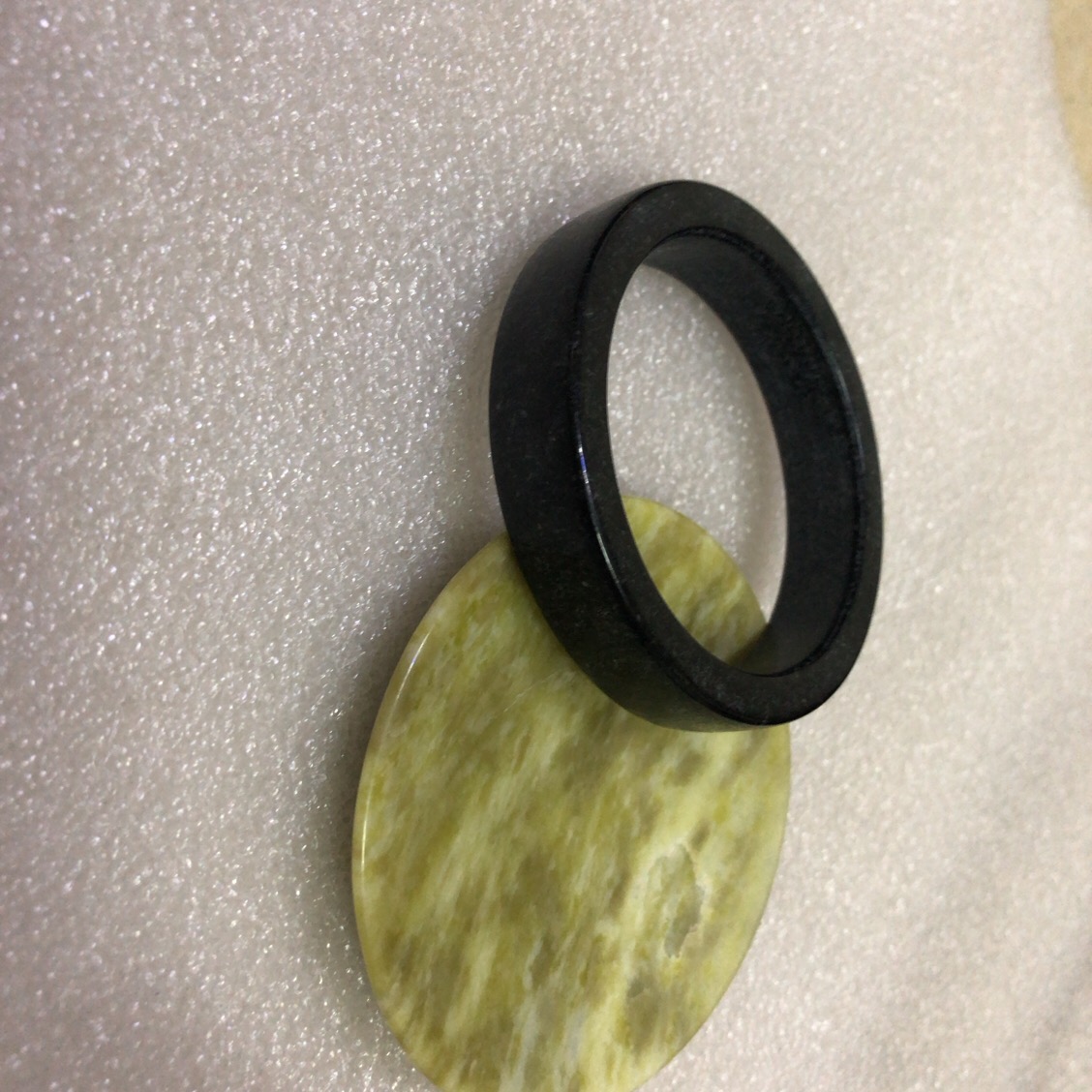 Vòng tay cẩm thạch đen đá tự nhiên Việt Nam