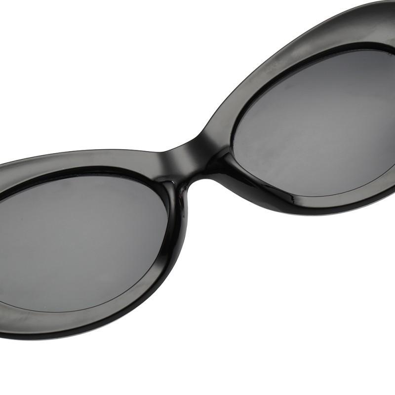 Kính mát gọng oval phong cách thời trang
