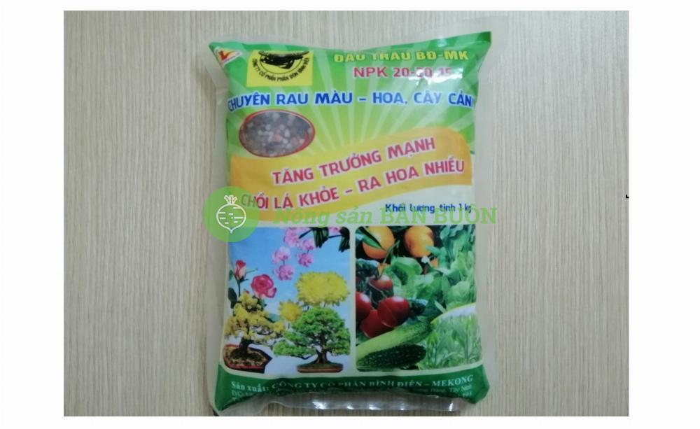 PHÂN BÓN HỖN HỢP ĐẦU TRÂU BĐ-MK NPK 20-20-15 CHUYÊN RAU MÀU, CÂY CẢNH TĂNG TRƯỞNG MẠNH, GÓI 1KG
