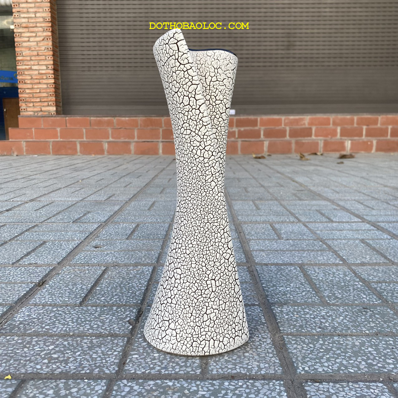Bình hoa vẹo sứ Bát Tràng cao 40cm