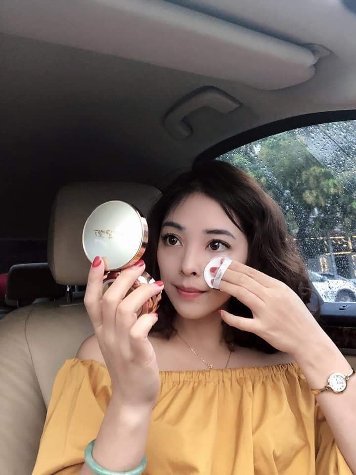 Phấn nước Re:Excell UV Cushion Multi Foundation SPF50+/PA+++ CC Cushion R&amp;B xuất xứ LB Hàn Quốc, chiết xuất tự nhiên, phấn trang điểm, nền che khuyết điểm, nâng tone màu da, chống nắng bảo vệ da, 30g (tặng kèm 1 lõi)