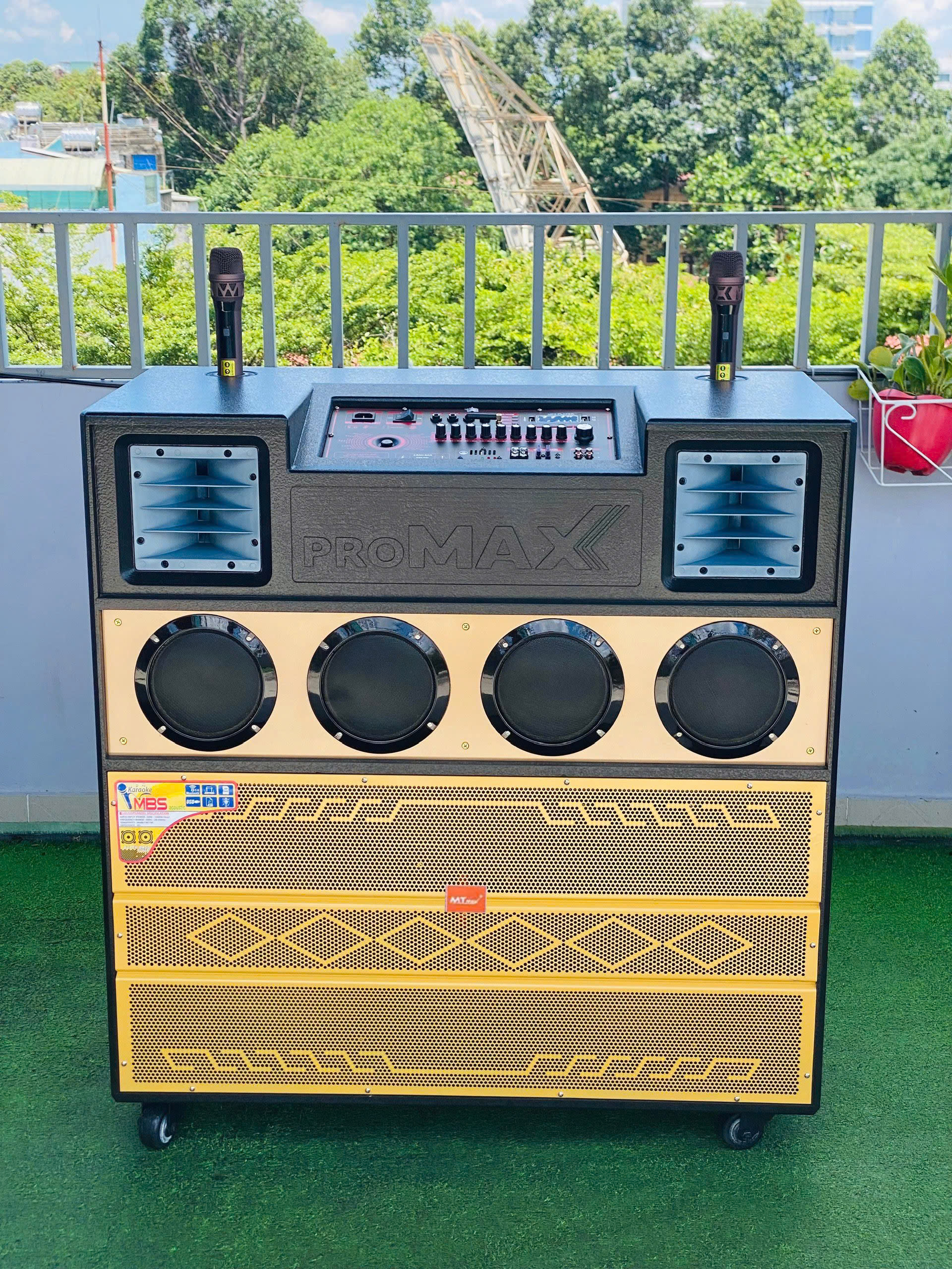 Loa Kéo Di Động MTMAX BK819Plus, Công Suất Cực Khủng 1000W, Hệ Thống 2 Bass Đôi 40, 4 Trung, 2 Treble, Âm Thanh Cực Khủng, Kèm 2 Micro Không Dây Cao Cấp, Chuyên Karaoke Không Gian Lớn, Quán Bar. HÀNG CHÍNH HÃNG