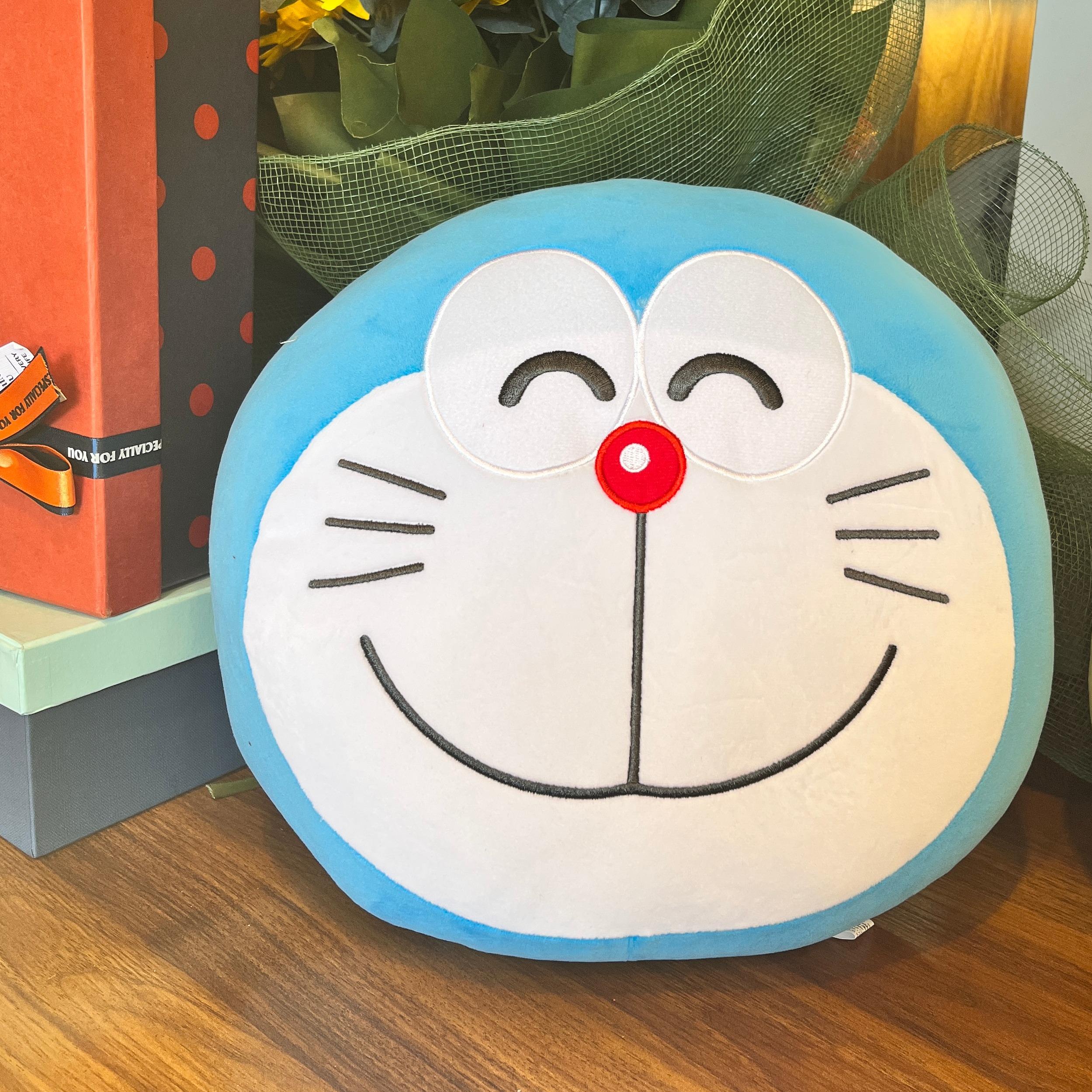 Gối Ôm Mặt Doraemon, gối ôm Sofa, Hình Mặt Doraemon Dễ Thương 33cm, Vải Cao Cấp Mềm Mịn - Sản Phẩm Có Bản Quyền, Phân Phối Bởi Teenbox
