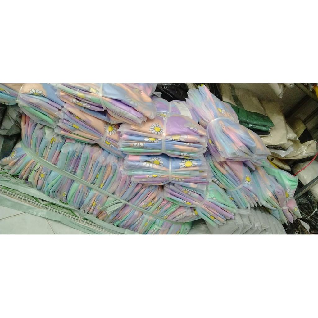 Áo thun form rộng hoa cúc loang màu