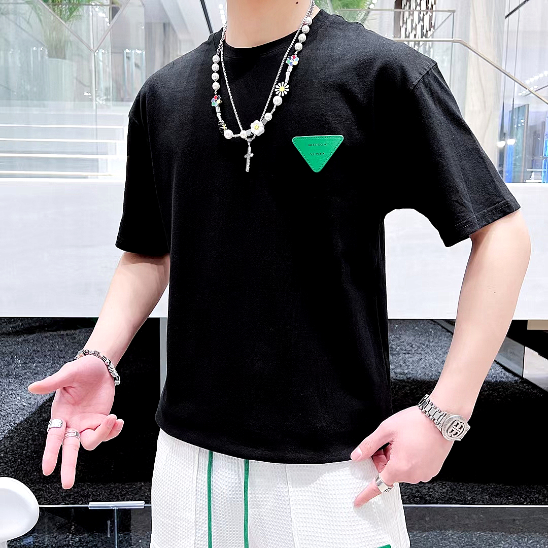 Áo thun nam cao cấp TC với chất cotton mát, logo may chắc chắn cùng họa tiết chữ in, phong cách trẻ trung, thể thao-8106