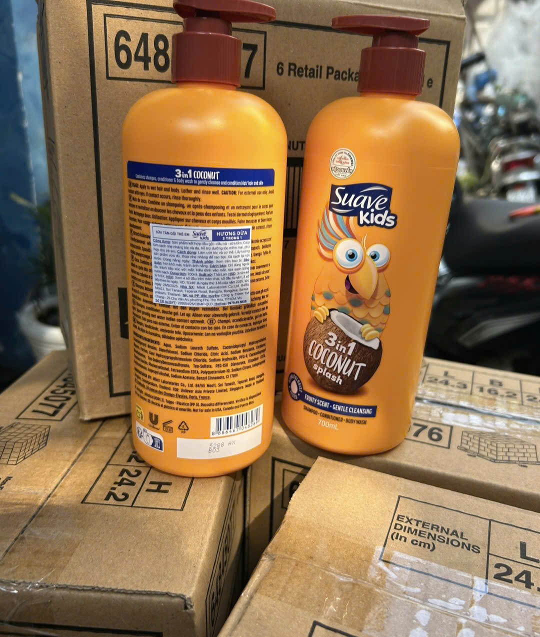 Sữa tắm gội xả 3in1 Suave Kids 700ml hương Dừa màu cam dành cho em bé