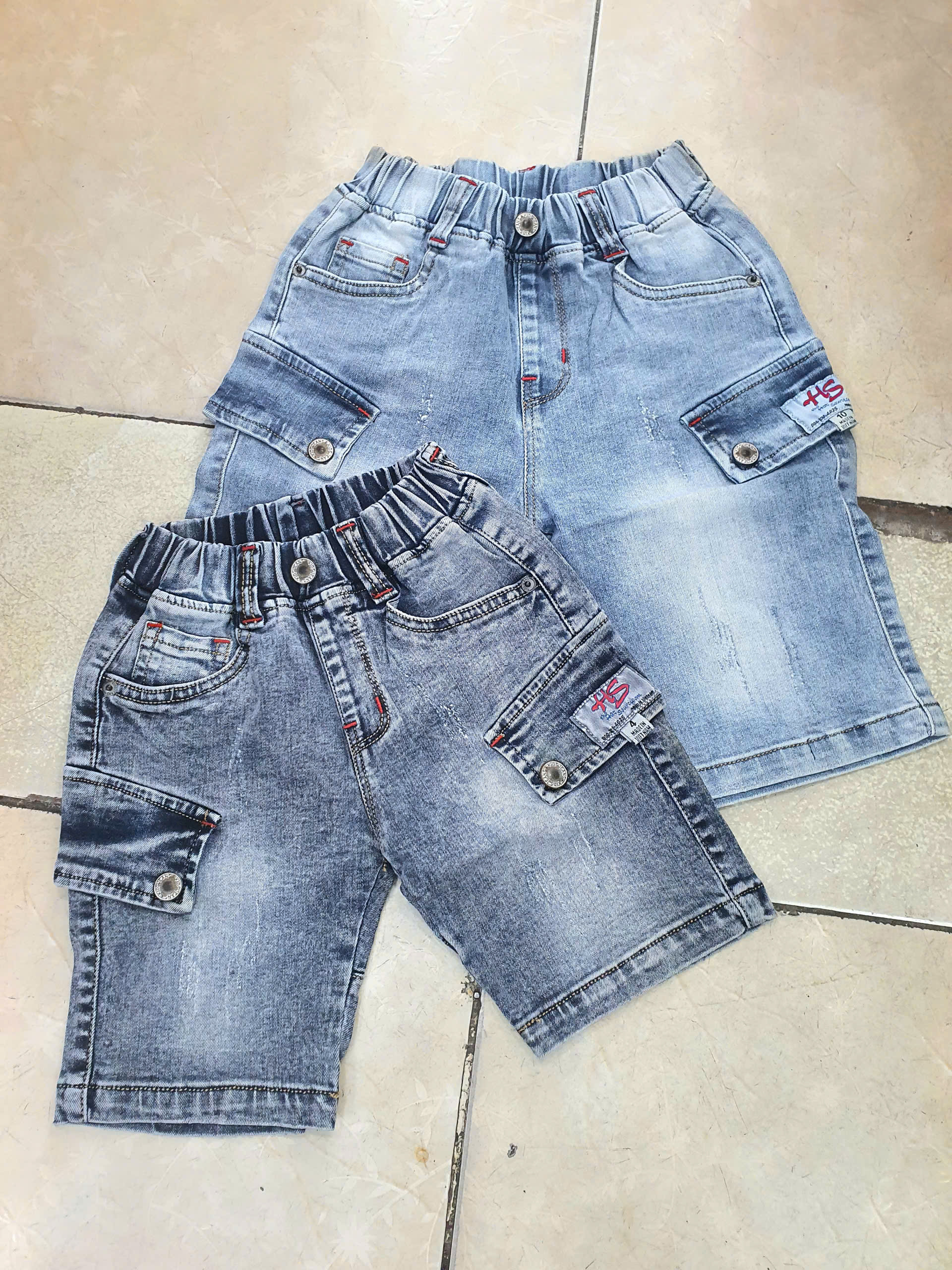 Quần jeans đùi quần lửng cho bé trai phối áo thun áo sơ mi từ 12-40kg