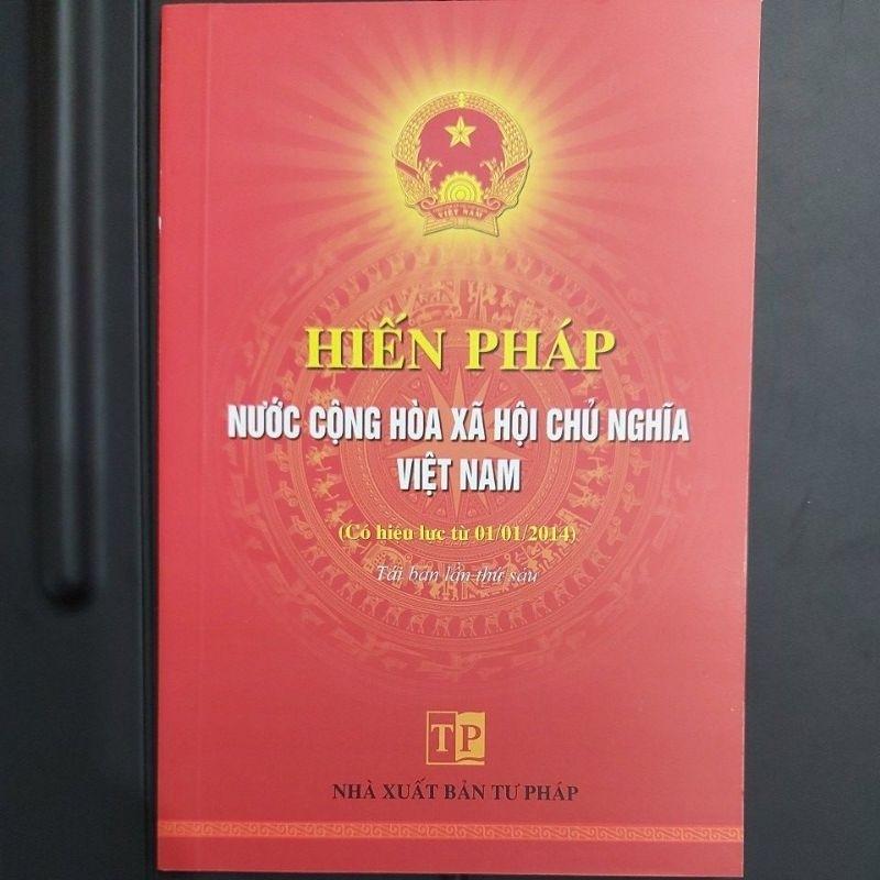 Sách - Hiến pháp (NXB Tư Pháp)