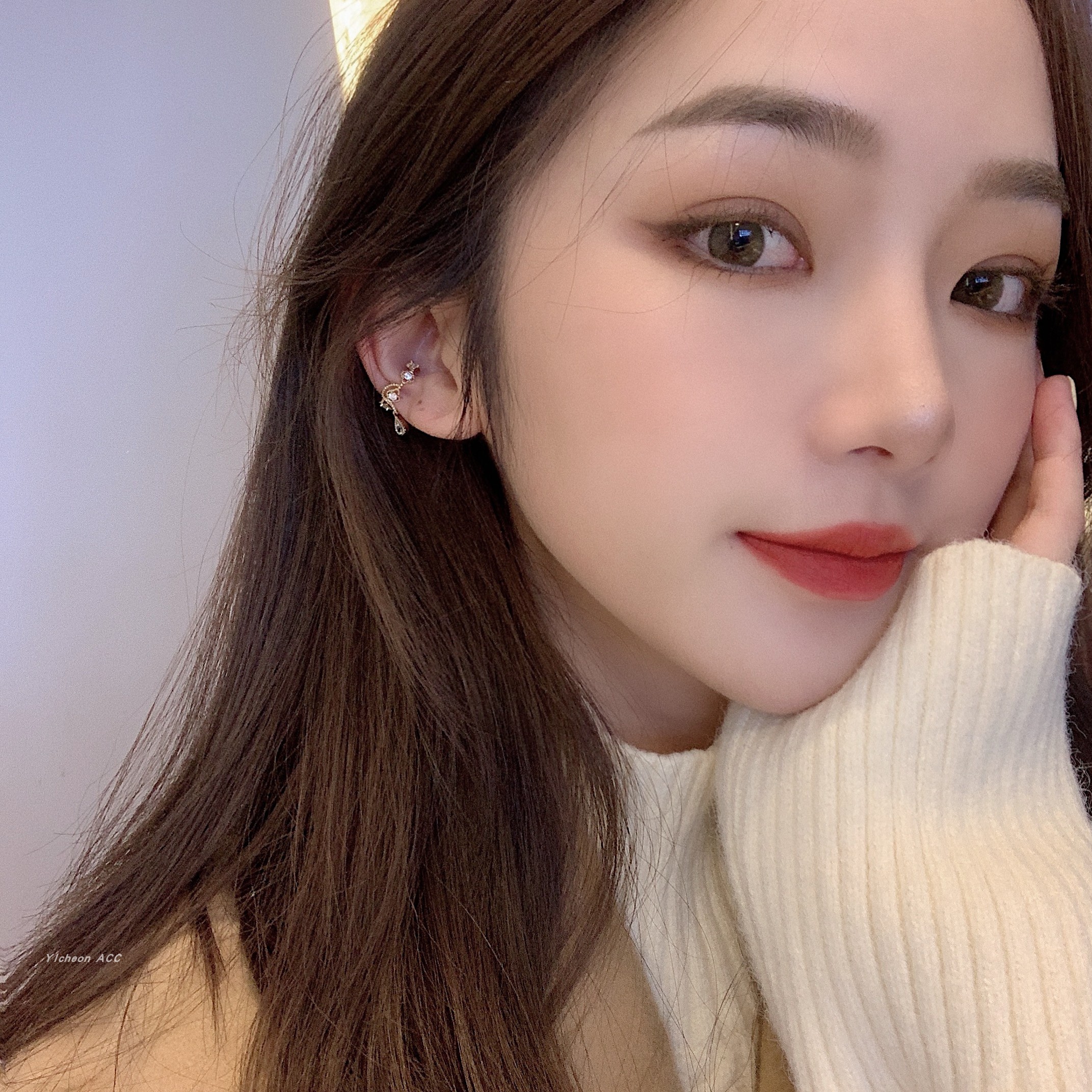 Khuyên kẹp vành tai đính đá pha lê xinh xắn