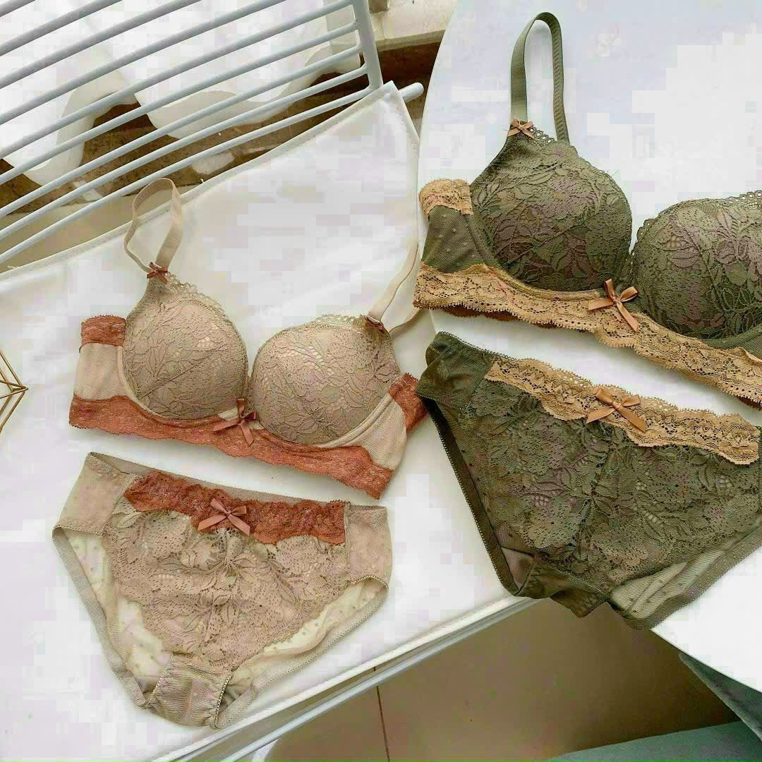 Bộ Đồ Lót Hoa Trà Ren Hoa Không Gọng Mút Vừa Nâng Ngực Đẹp