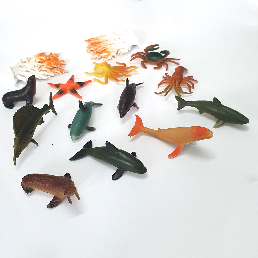 Hình ảnh Đồ chơi 12 cá biển mô hình thế giới đại dương tặng móc khóa trái tim