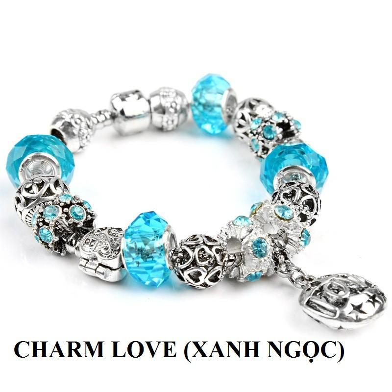 Vòng tay charm chữ Love